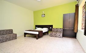 Hotel 10 Candolim Goa